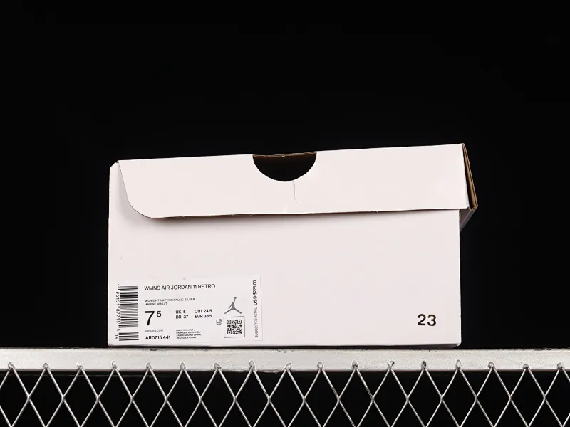 All categories Air Jordan Jordan series basketball shoes Air Jordan 11 pure original version Air Jordan 11 Velvet "Midnight Navy" AJ11 Joe 11 midnight blue AR0715-441